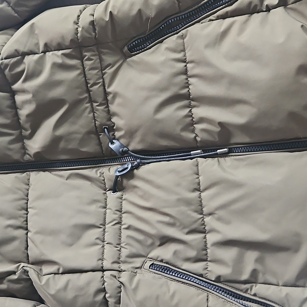 DKNY puffer jacket - Picture 4 of 11